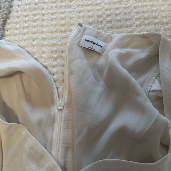 Sunday best white dress from Aritzia size 2 - Picture 2 of 3